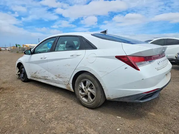 5NPLL4AG2MH037454 — 2021 Hyundai Elantra, фото 2 с аукциона Copart, Передняя часть