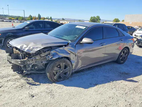 KMHLM4AG1MU156532 — 2021 Hyundai Elantra, Передняя часть, фото до ремонта