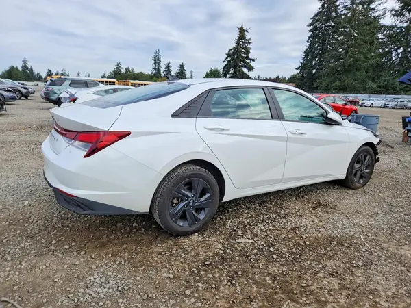 5NPLM4AG9NH080915 — 2022 Hyundai Elantra, фото 3 с аукциона Copart, Передняя часть