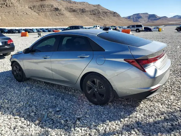5NPLM4AG3NH064404 — 2022 Hyundai Elantra, фото 2 с аукциона Copart, Передняя часть