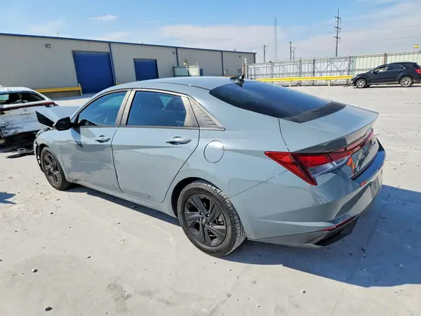 KMHLM4AGXNU365964 — 2022 Hyundai Elantra, фото 2 с аукциона Copart, Передняя часть