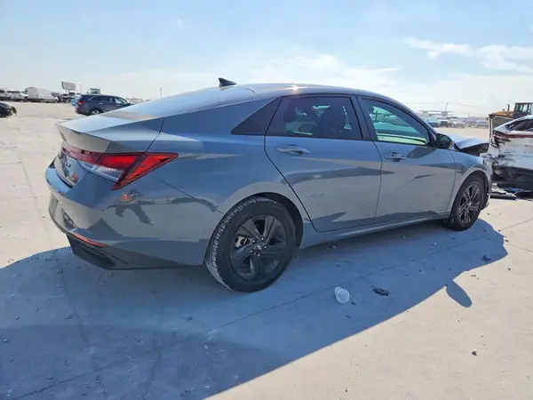 KMHLM4AGXNU365964 — 2022 Hyundai Elantra, фото 3 с аукциона Copart, Передняя часть
