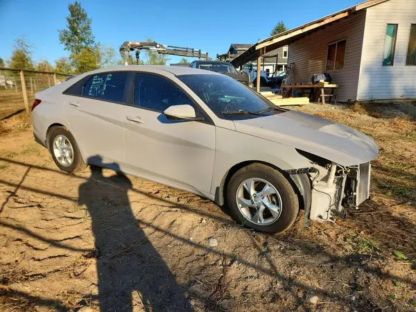 KMHLM4AG5PU422574 — 2023 Hyundai Elantra, фото 4 с аукциона Copart 13.10.2026, Передняя часть