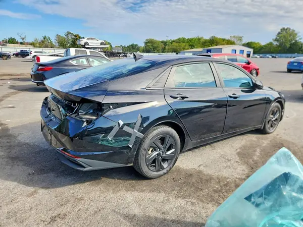 2023 HYUNDAI ELANTRA VIN KMHLM4AG8PU372351 фото 3