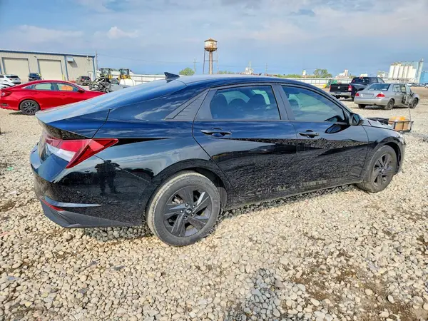 KMHLM4AG7PU594346 — 2023 Hyundai Elantra, фото 3 с аукциона Copart, Передняя часть