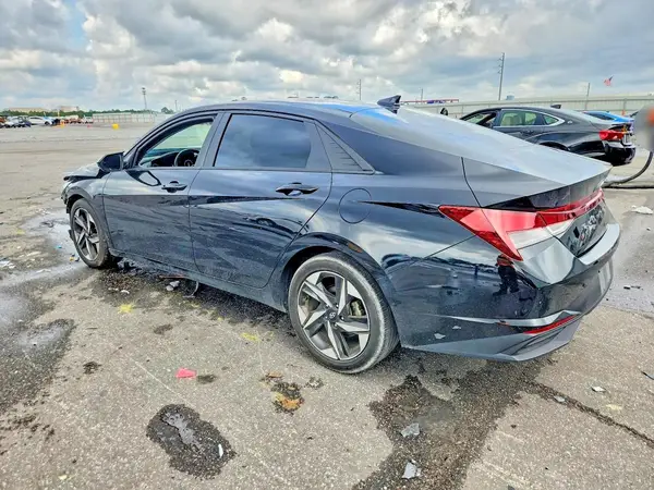 KMHLS4AG9PU576520 — 2023 Hyundai Elantra, фото 2 с аукциона Copart, Передняя часть