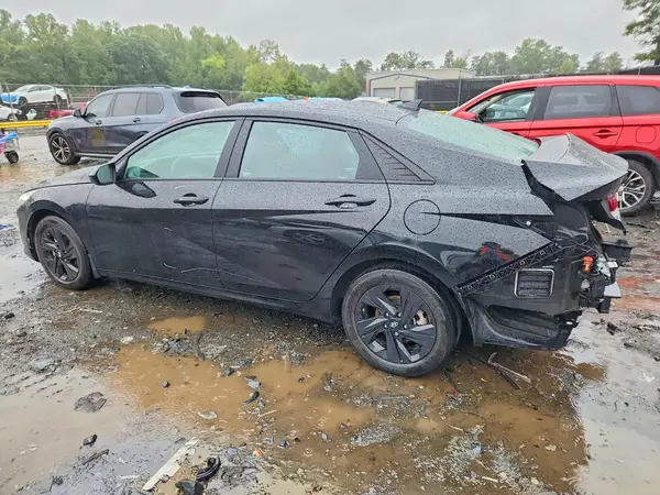 KMHLM4AGXPU583003 — 2023 Hyundai Elantra, фото 2 с аукциона Copart, Задняя часть