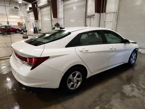 5NPLL4AG5PH095322 — 2023 Hyundai Elantra, фото 3 с аукциона Copart, Передняя часть