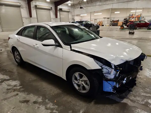 5NPLL4AG5PH095322 — 2023 Hyundai Elantra, фото 4 с аукциона Copart, Передняя часть