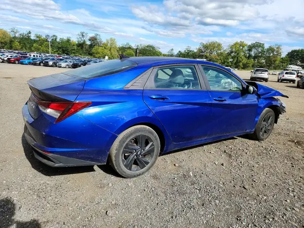 KMHLM4AG8PU621764 — 2023 Hyundai Elantra, фото 3 с аукциона Copart, Передняя часть
