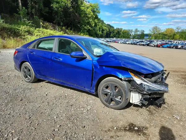 KMHLM4AG8PU621764 — 2023 Hyundai Elantra, фото 4 с аукциона Copart, Передняя часть