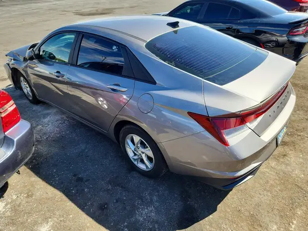KMHLL4AG5PU470210 — 2023 Hyundai Elantra, фото 2 с аукциона Copart, Передняя часть