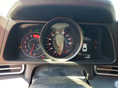 KMHLM4AG8PU570444 — 2023 Hyundai Elantra, фото 9 с аукциона Copart, Передняя часть