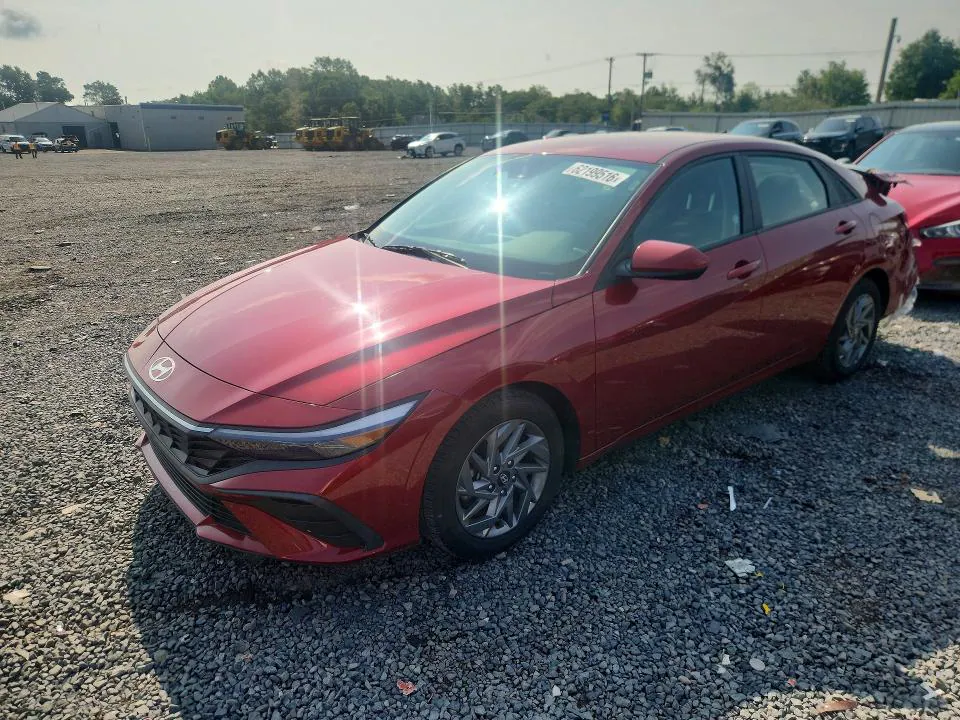 2024 HYUNDAI ELANTRA VIN KMHLM4DG4RU673584 фото 1