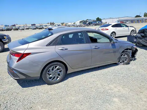 KMHLM4DG7RU808802 — 2024 Hyundai Elantra, фото 3 с аукциона Copart 29.09.2026, Передняя часть
