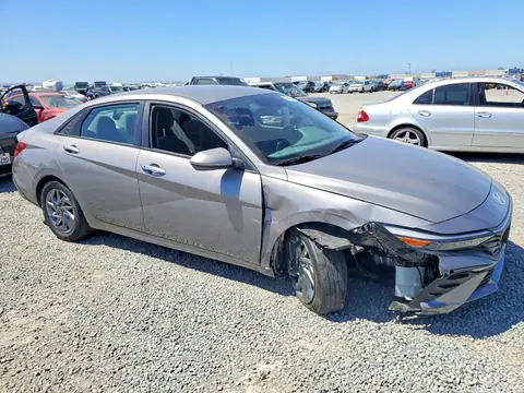 KMHLM4DG7RU808802 — 2024 Hyundai Elantra, фото 4 с аукциона Copart 29.09.2026, Передняя часть