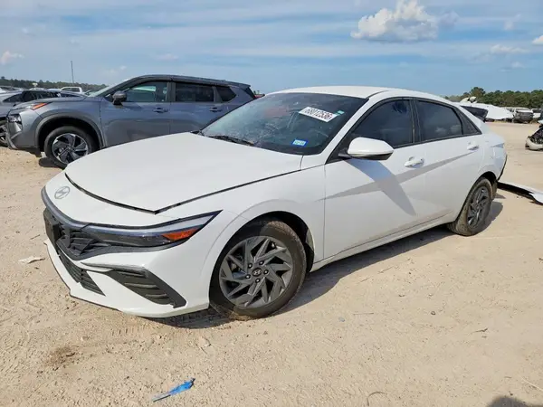 KMHLM4DG1RU763209 — 2024 Hyundai Elantra, Задняя часть (Rear End), фото до ремонта