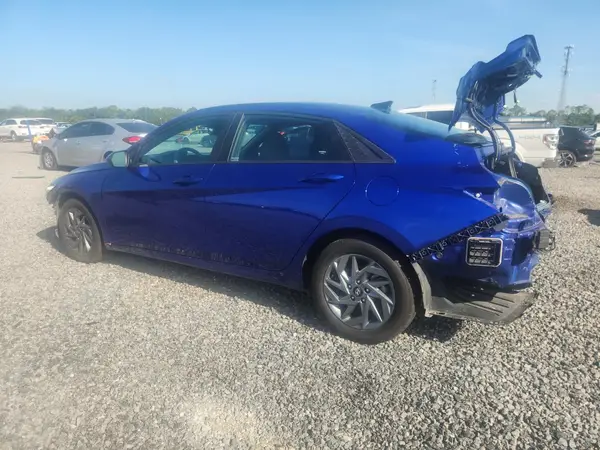 KMHLM4DG5RU648757 — 2024 Hyundai Elantra, фото 2 с аукциона Copart, Передняя часть