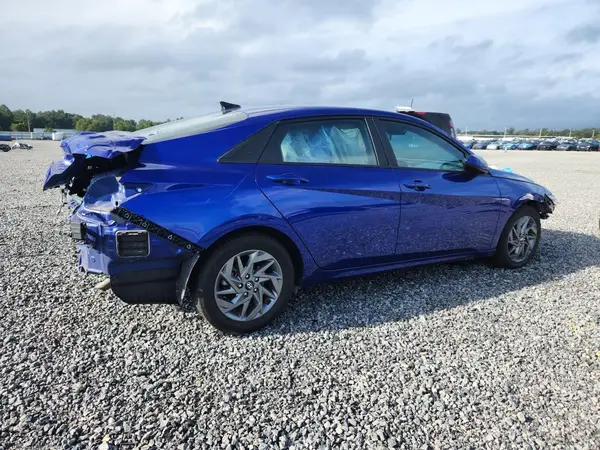KMHLM4DG5RU648757 — 2024 Hyundai Elantra, фото 3 с аукциона Copart, Передняя часть