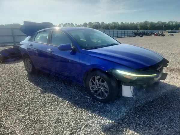 KMHLM4DG5RU648757 — 2024 Hyundai Elantra, фото 4 с аукциона Copart, Передняя часть