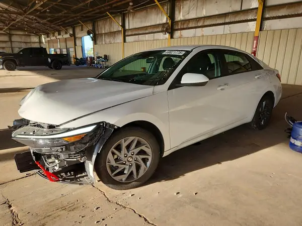 KMHLM4DG6RU675191 — 2024 Hyundai Elantra, Передняя часть (Front End), фото до ремонта