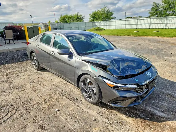 KMHLS4DGXRU812011 — 2024 Hyundai Elantra, фото 4 с аукциона Copart, Передняя часть