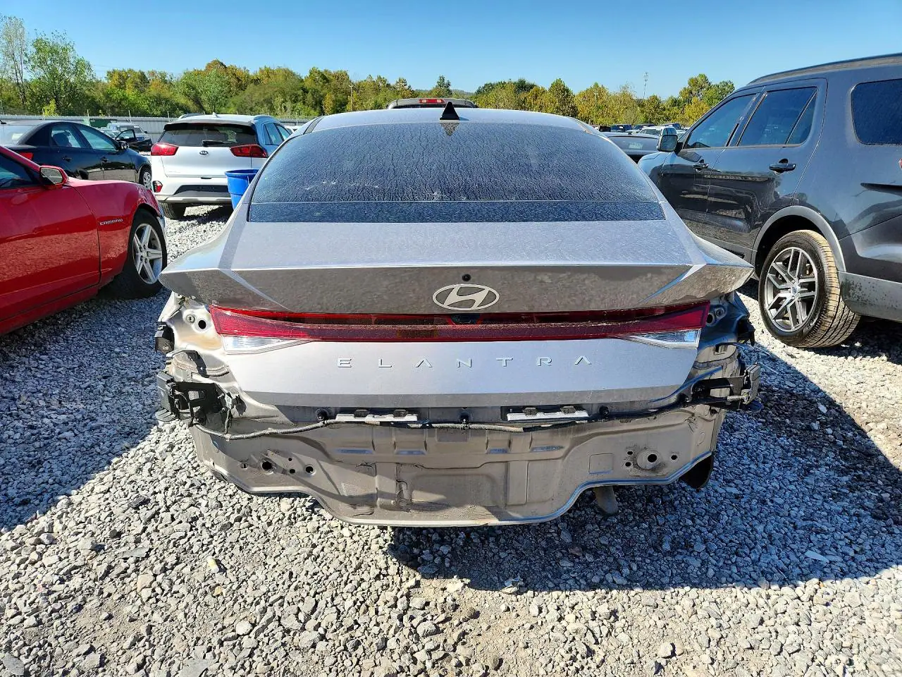 KMHLM4DG7RU663907 — 2024 Hyundai Elantra, фото 6 с аукциона Copart, Передняя часть