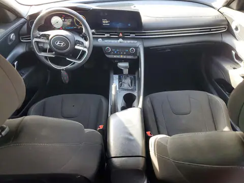 KMHLM4DG0RU698692 — 2024 Hyundai Elantra, фото 8 с аукциона Copart, Передняя часть