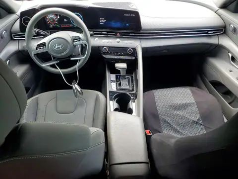 KMHLM4DJ1RU104574 — 2024 Hyundai Elantra, фото 8 с аукциона Copart, Сторона