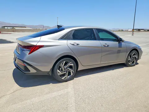 2025 Hyundai Elantra VIN KMHLN4DJ4SU134171 фото 3