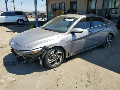 KMHLS4DG2SU852623 — 2025 Hyundai Elantra, Передняя часть (Front End), фото до ремонта