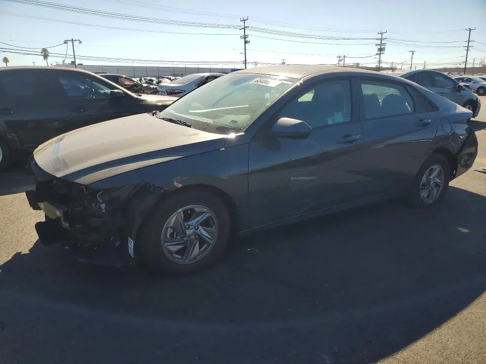 KMHLL4DG7SU054020 Hyundai Elantra 2025 — повреждение Передняя часть, фото до ремонта