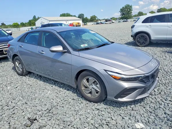 KMHLL4DGXSU036224 — 2025 Hyundai Elantra, фото 4 с аукциона Copart 08.10.2026, Передняя часть