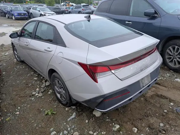 KMHLM4DG7SU861327 — 2025 Hyundai Elantra, фото 3 с аукциона Copart 13.10.2026, Боковая часть