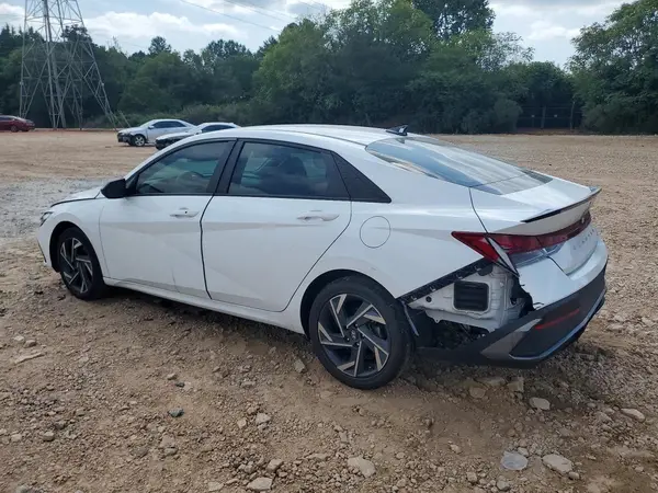 KMHLM4DJ4SU160174 — 2025 Hyundai Elantra, фото 2 с аукциона Copart, Передняя часть