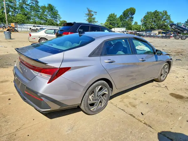 2025 HYUNDAI ELANTRA VIN KMHLM4DG9SU083497 фото 3