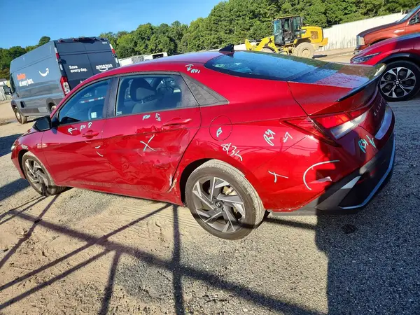 KMHLM4DG5SU934808 — 2025 Hyundai Elantra, фото 2 с аукциона Copart, Боковая часть