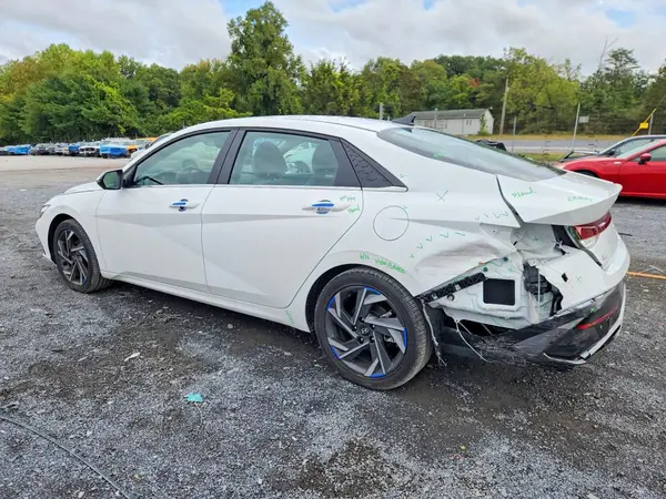 KMHLN4DJ3SU173169 — 2025 Hyundai Elantra, фото 2 с аукциона Copart, Задняя часть