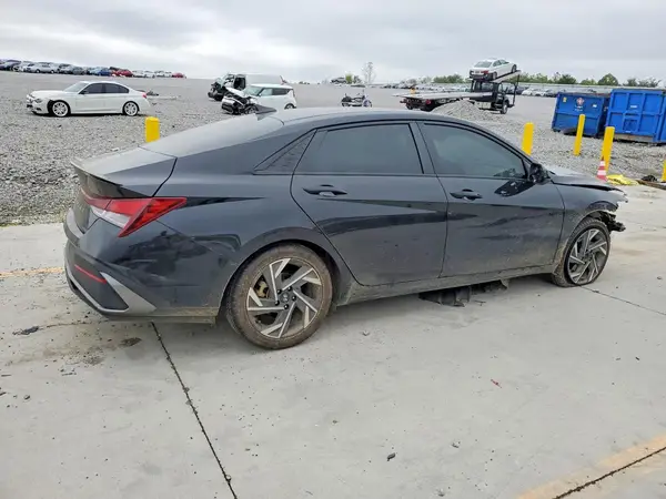KMHLM4DGXSU961485 — 2025 Hyundai Elantra, фото 3 с аукциона Copart, Передняя часть