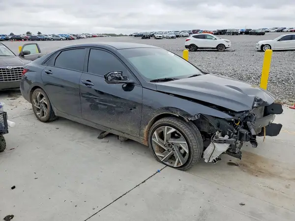 KMHLM4DGXSU961485 — 2025 Hyundai Elantra, фото 4 с аукциона Copart, Передняя часть