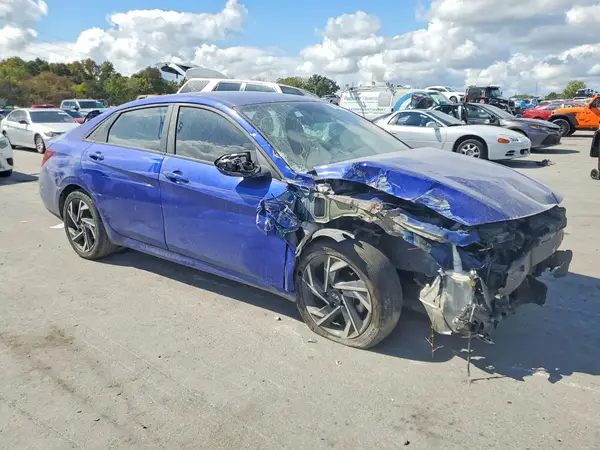 KMHLM4DG5SU923906 — 2025 Hyundai Elantra, фото 4 с аукциона Copart, Передняя часть