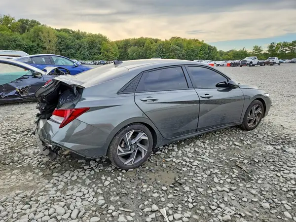 KMHLM4DGXSU974494 — 2025 Hyundai Elantra, фото 3 с аукциона Copart, Задняя часть