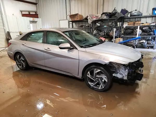 KMHLN4DJ2SU174250 — 2025 Hyundai Elantra, фото 4 с аукциона Copart 28.09.2026, Передняя часть