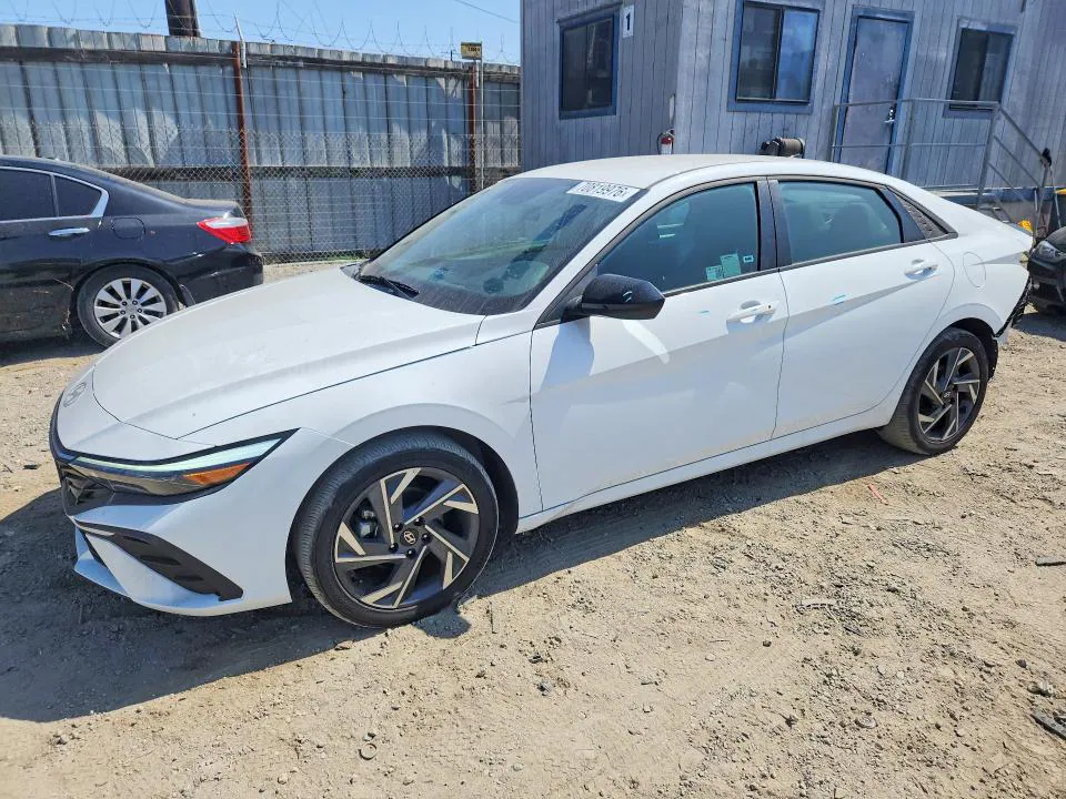 2025 Hyundai Elantra VIN KMHLM4DG8SU045985 фото 1