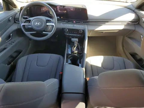 KMHLS4DG4SU890273 — 2025 Hyundai Elantra, фото 8 с аукциона Copart, Передняя часть