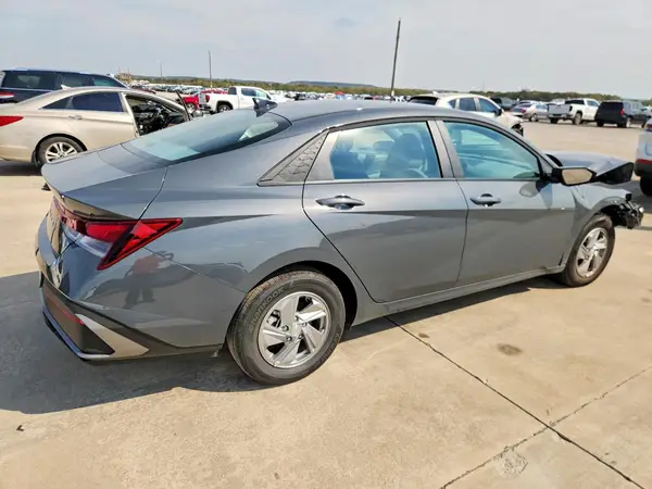 KMHLL4DG0TU245909 — 2026 Hyundai Elantra, фото 3 с аукциона Copart, Передняя часть