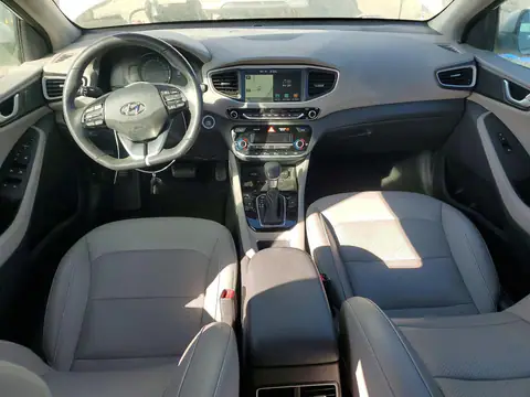 KMHC05LC7HU026949 — 2017 Hyundai Ioniq, фото 8 с аукциона Copart, Механические повреждения