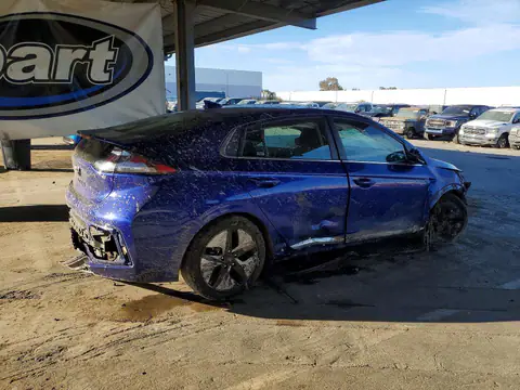 KMHC85LCXMU261400 — 2021 Hyundai Ioniq, фото 3 с аукциона Copart 13.10.2026, Передняя часть