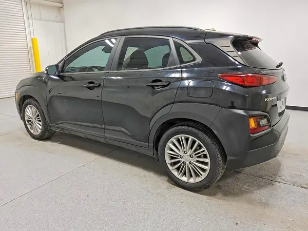 KM8K22AAXMU677220 — 2021 Hyundai Kona, фото 2 с аукциона Copart 01.10.2026, Естественный износ