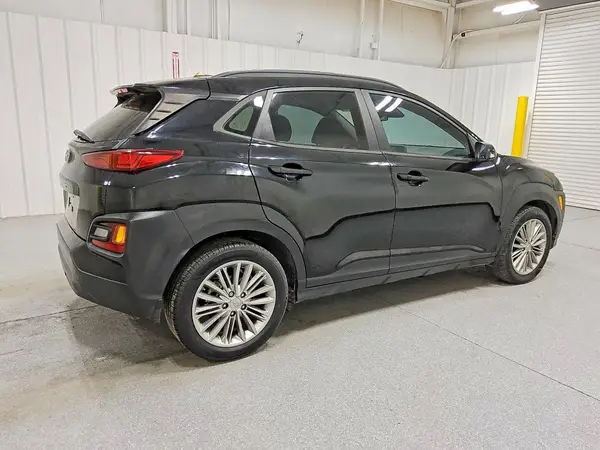 KM8K22AAXMU677220 — 2021 Hyundai Kona, фото 3 с аукциона Copart 01.10.2026, Естественный износ